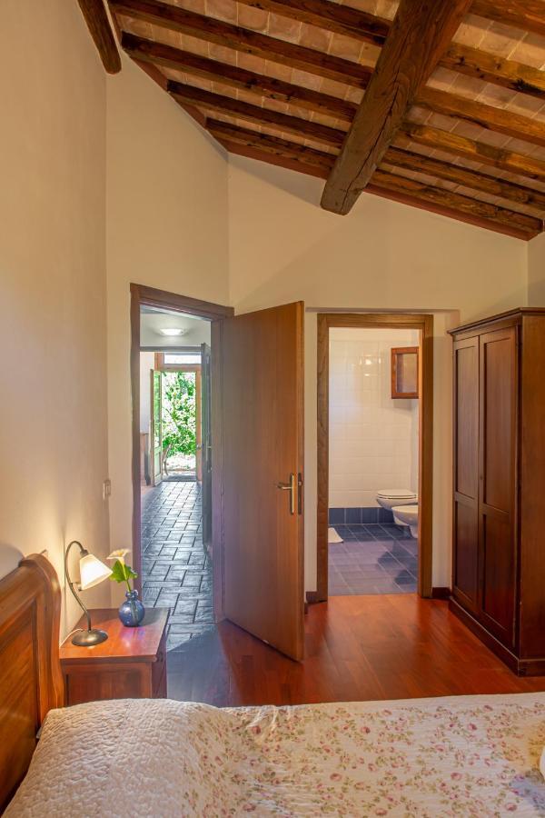 B&B La Torre - Fattoria Di Larniano San Gimignano Bagian luar foto